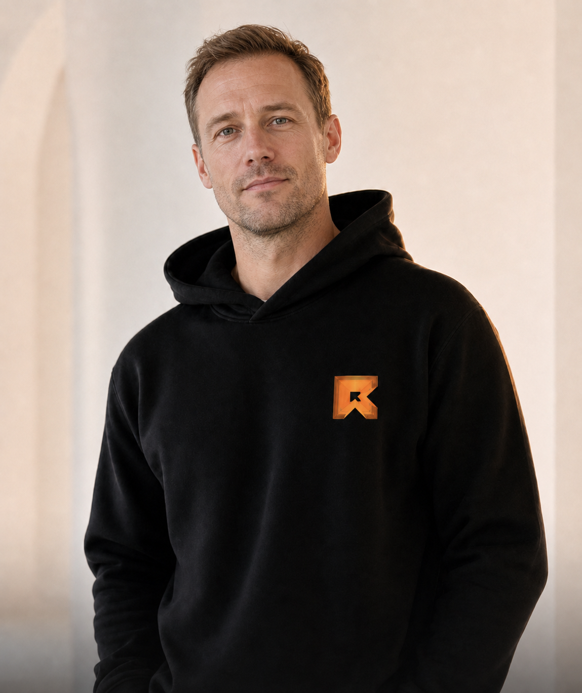 Ambassadeur Resell Corner en hoodie